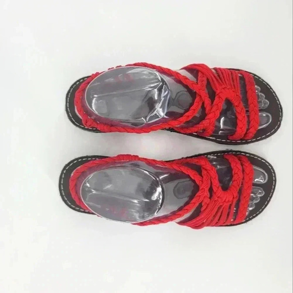 MACRAME  SANDALS - Picture 4 of 6